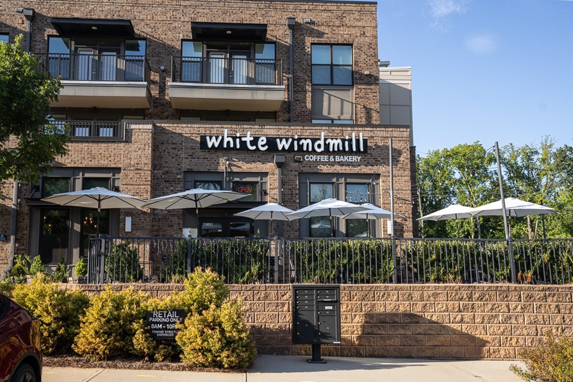 White Windmill Bakery & Cafe - Duluth (Duluth Highway)
