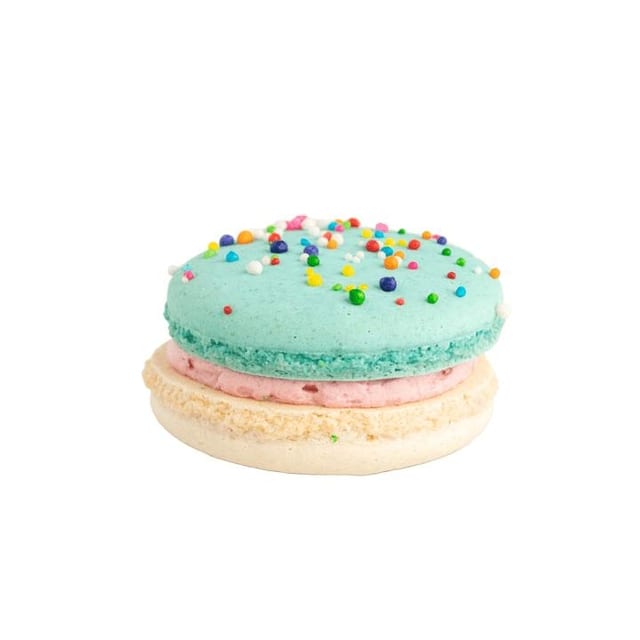 Birthday Cake Macaron.